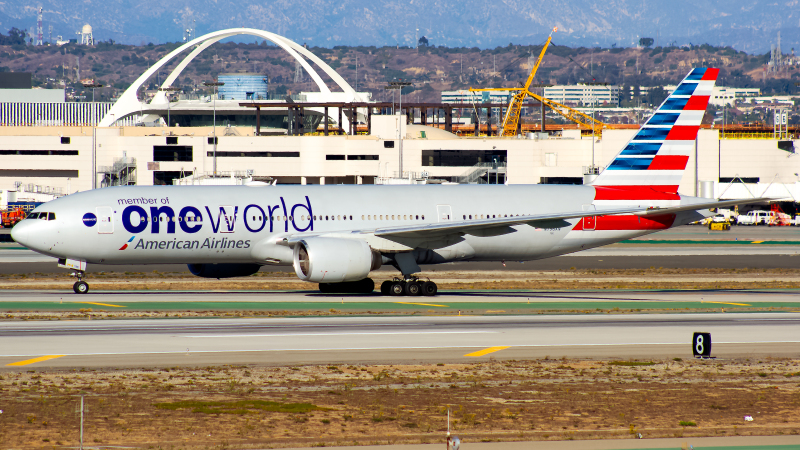 Photo of N796AN - American Airlines Boeing 777-200ER at LAX on AeroXplorer Aviation Database