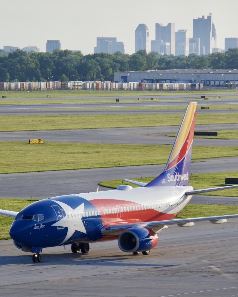 Photo of N931WN - Southwest Airlines Boeing 737-700 at CMH on AeroXplorer Aviation Database