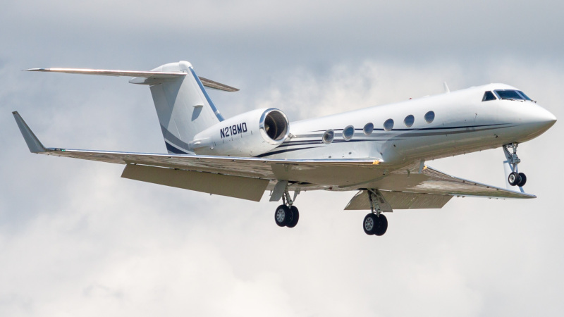 Photo of N218MD - PRIVATE Gulfstream IV at HOU on AeroXplorer Aviation Database