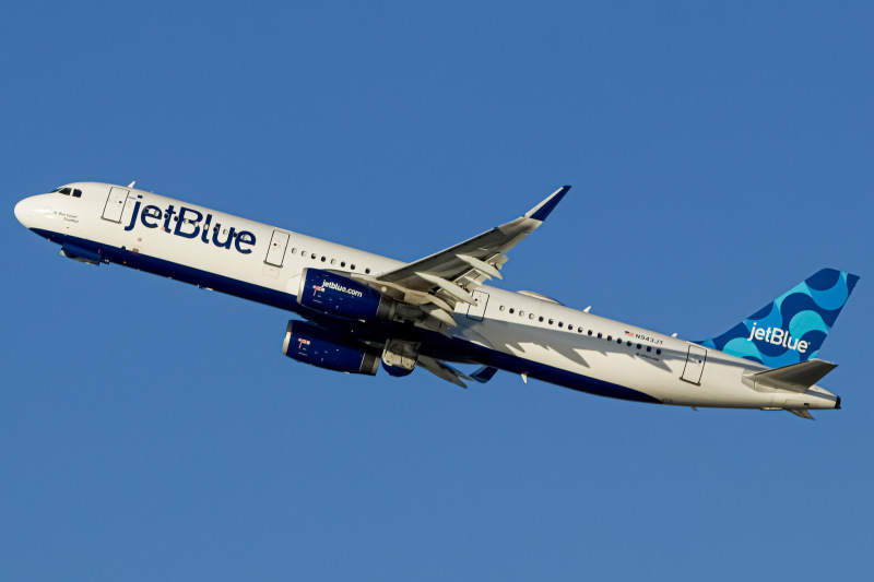 Photo of N943JT - JetBlue Airways Airbus A321-200 at SAN on AeroXplorer Aviation Database