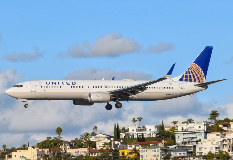 Photo of N69840 - United Airlines Boeing 737-900ER at SAN on AeroXplorer Aviation Database