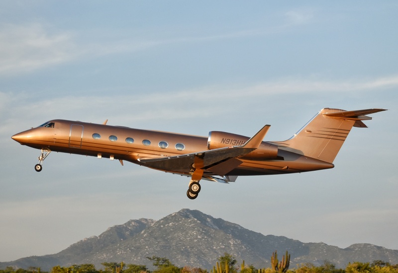 Photo of N913HH - PRIVATE Gulfstream IV at CSL on AeroXplorer Aviation Database