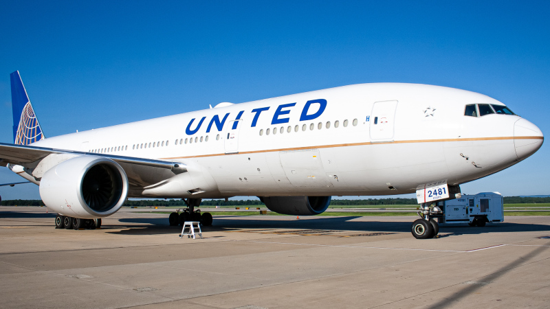 Photo of N781UA - United Airlines Boeing 777-200ER at IAD on AeroXplorer Aviation Database