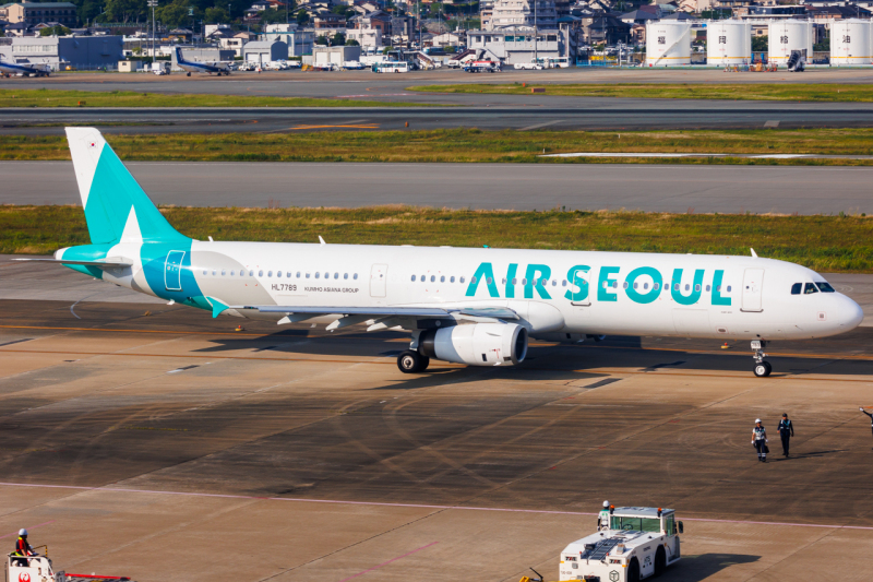 Photo of HL7789 - Air Seoul Airbus A321-200 at fuk on AeroXplorer Aviation Database