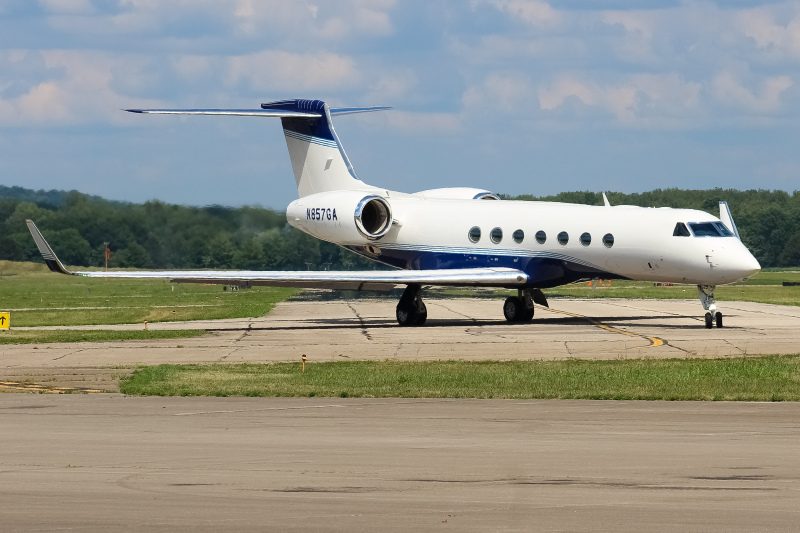 Photo of N857GA - Private  Gulfstream G550 at LUK on AeroXplorer Aviation Database