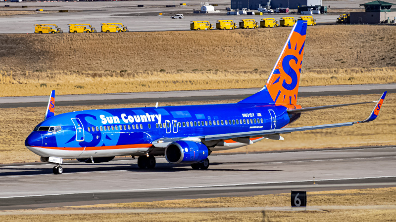 Photo of N801SY - Sun Country Airlines Boeing 737-800 at DEN on AeroXplorer Aviation Database