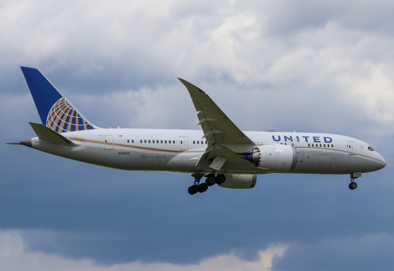 Photo of N26910 - United Airlines Boeing 787-8 at IAD on AeroXplorer Aviation Database