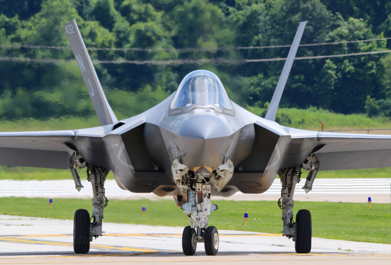 Photo of 432 - USN - United States Navy F35C at SUS on AeroXplorer Aviation Database