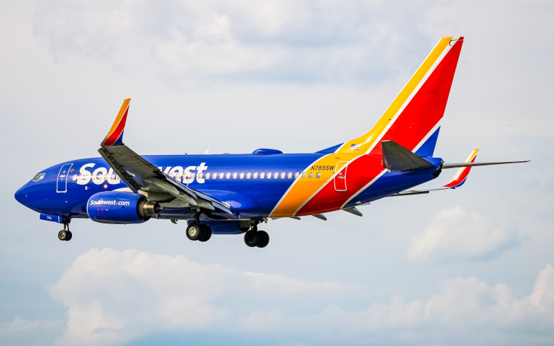 Photo of N785SW - Southwest Airlines Boeing 737-700 at BWI on AeroXplorer Aviation Database