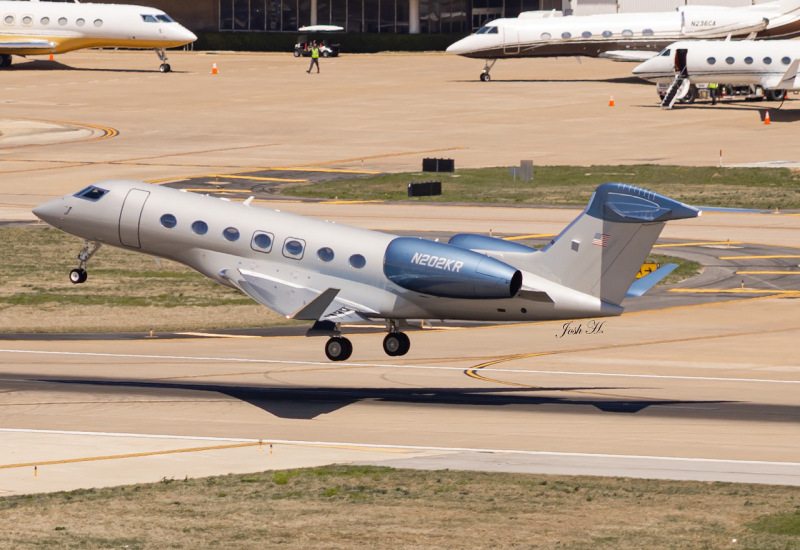 Photo of N202KR - PRIVATE Gulfstream G500 at DAL on AeroXplorer Aviation Database