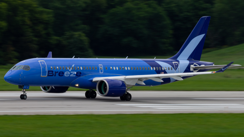 Photo of N211BZ - Breeze Airways Airbus A220-100 at CMH on AeroXplorer Aviation Database