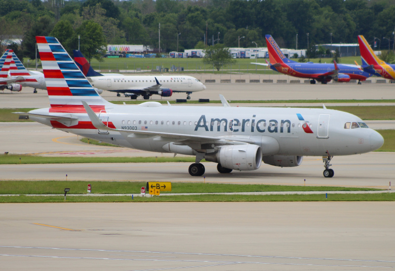 Photo of N93003 - American Airlines Airbus A319 at IND on AeroXplorer Aviation Database