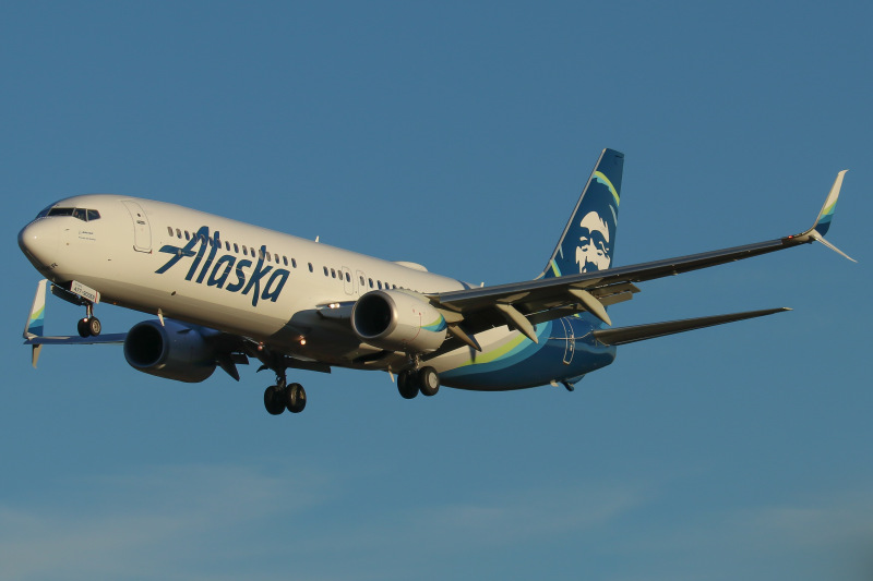 Photo of N477AS - Alaska Airlines Boeing 737-900ER at BWI on AeroXplorer Aviation Database