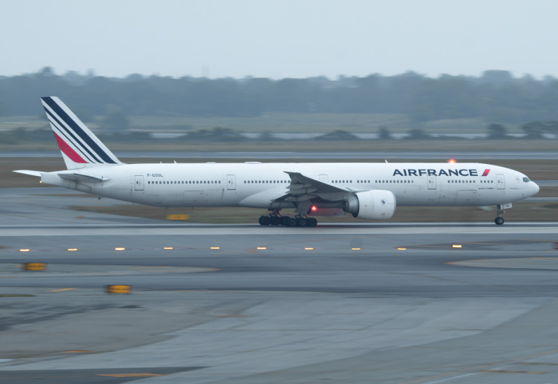 Photo of F-GSQL - Air France Boeing 777-328ER at JFK on AeroXplorer Aviation Database