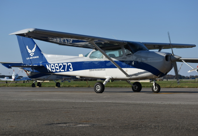 Photo of N99273 - PRIVATE Cessna 172 at DOV on AeroXplorer Aviation Database