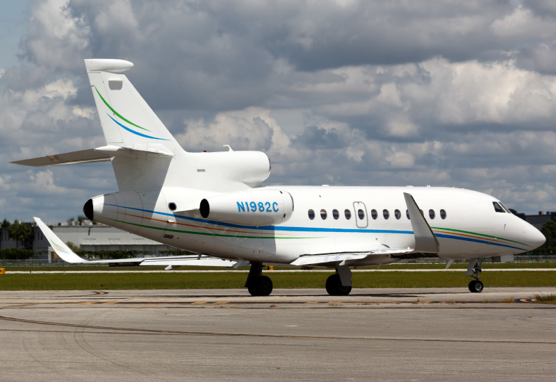 Photo of N1982C - PRIVATE Dassault Falcon 900EX at ISM on AeroXplorer Aviation Database