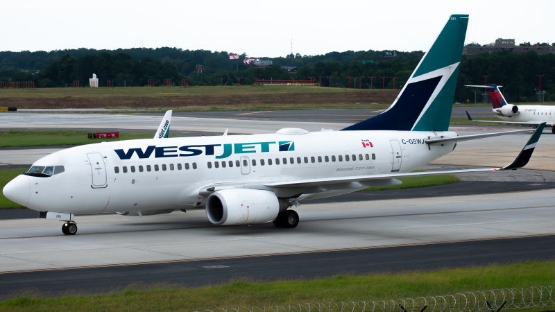 Photo of C-GSWJ - WestJet Boeing 737-700 at ATL on AeroXplorer Aviation Database