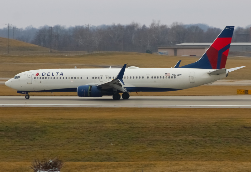 Photo of N870DN - Delta Airlines Boeing 737-900ER at CVG on AeroXplorer Aviation Database