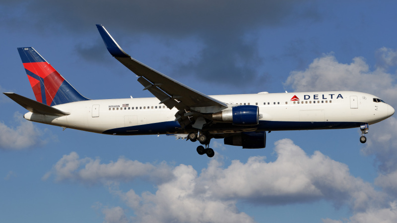 Photo of N194DN - Delta Airlines Boeing 767-300 at TPA on AeroXplorer Aviation Database