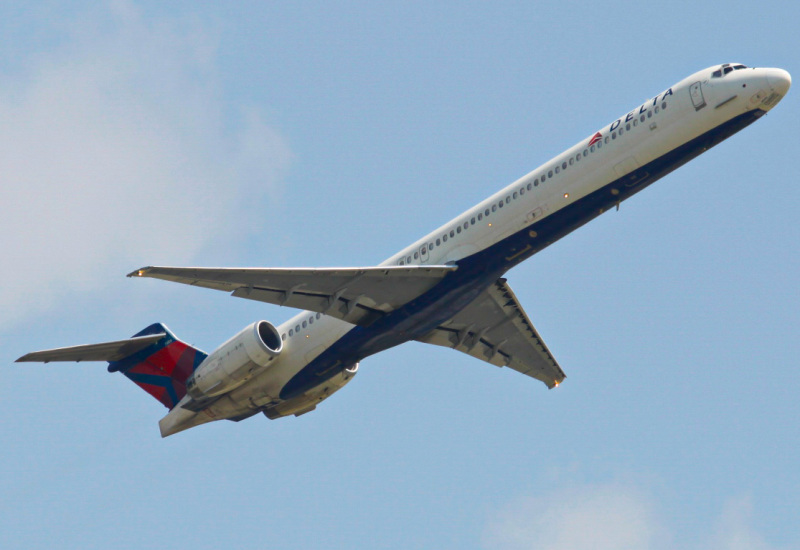 Photo of N925DN - Delta Airlines McDonnell Douglas MD-90 at ATL on AeroXplorer Aviation Database