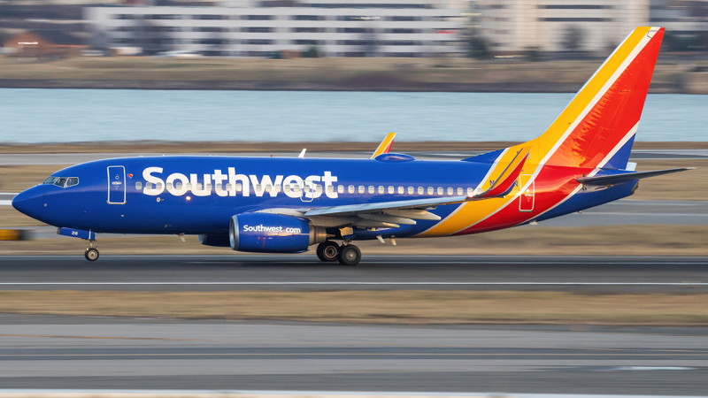 Photo of N218WN - Southwest Airlines Boeing 737-700 at DCA on AeroXplorer Aviation Database