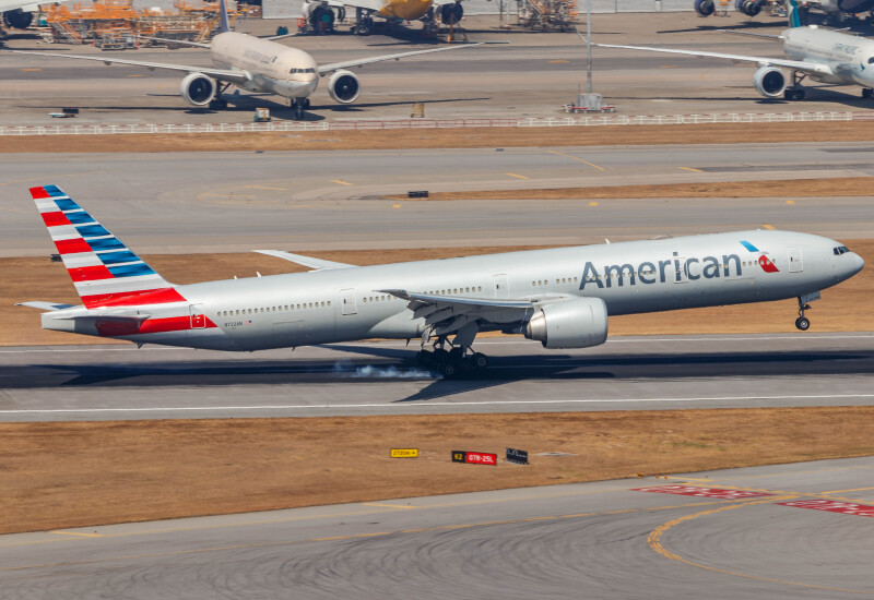 Photo of N772AN - American Airlines Boeing 777-300ER at HKG on AeroXplorer Aviation Database