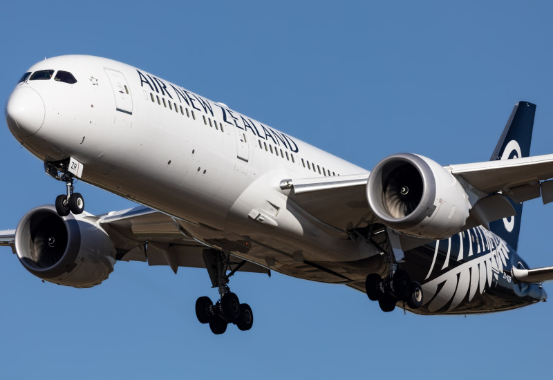 Photo of ZK-NZR - Air New Zealand Boeing 787-9 at IAH on AeroXplorer Aviation Database