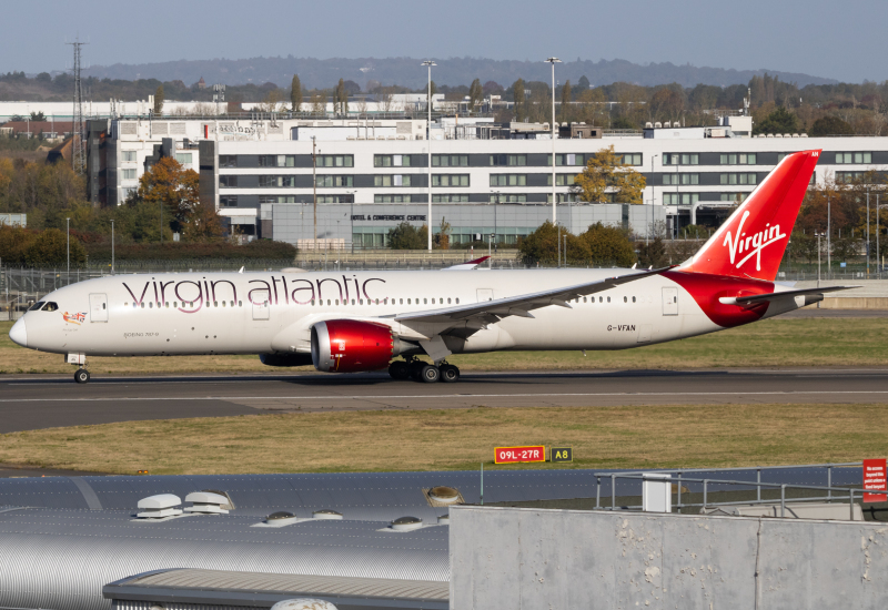 Photo of G-VFAN - Virgin Atlantic Boeing 787-9 at LHR on AeroXplorer Aviation Database