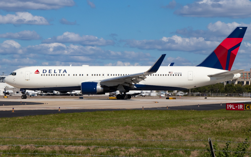 Photo of N194DN - Delta Airlines Boeing 767-300 at TPA on AeroXplorer Aviation Database