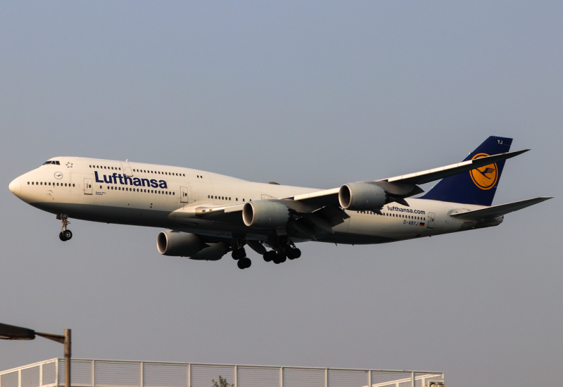 Photo of D-ABYJ - Lufthansa  Boeing 747-8i at HKG on AeroXplorer Aviation Database