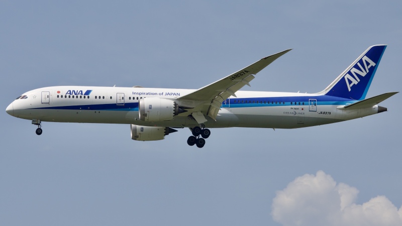 Photo of JA837A - All Nippon Airways Boeing 787-9 at IAH on AeroXplorer Aviation Database