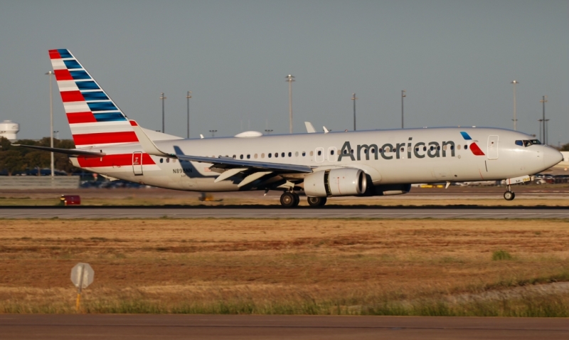 Photo of N898NN - American Airlines Boeing 737-800 at DFW on AeroXplorer Aviation Database