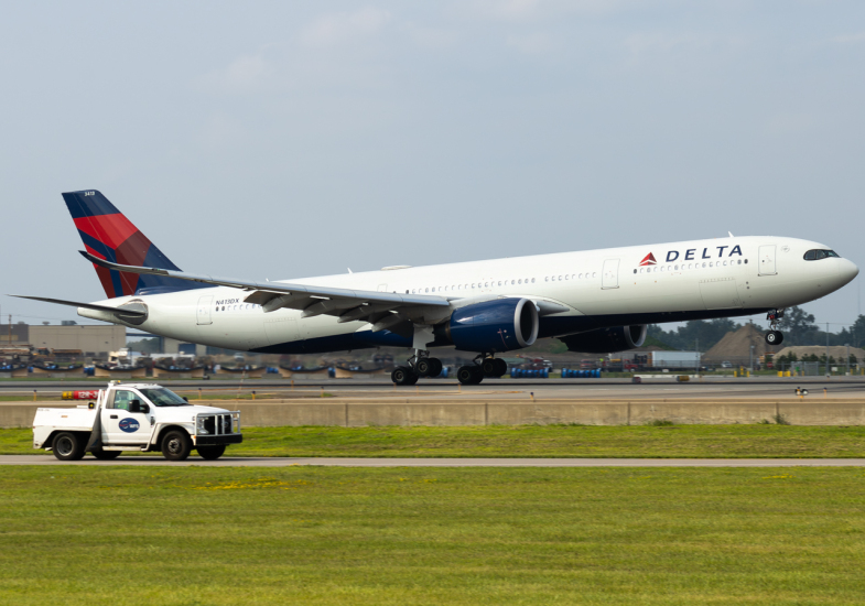 Photo of N413DX - Delta Airlines Airbus A330-900 at MSP on AeroXplorer Aviation Database