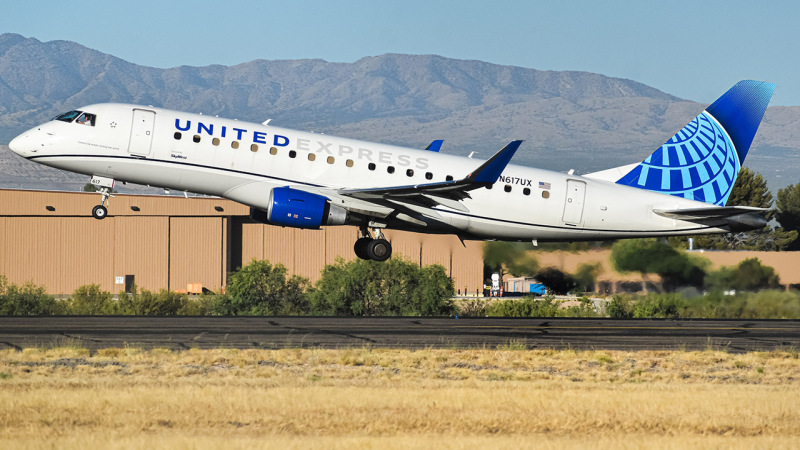 Photo of N617UX - United Airlines Embraer E175 at TUS on AeroXplorer Aviation Database