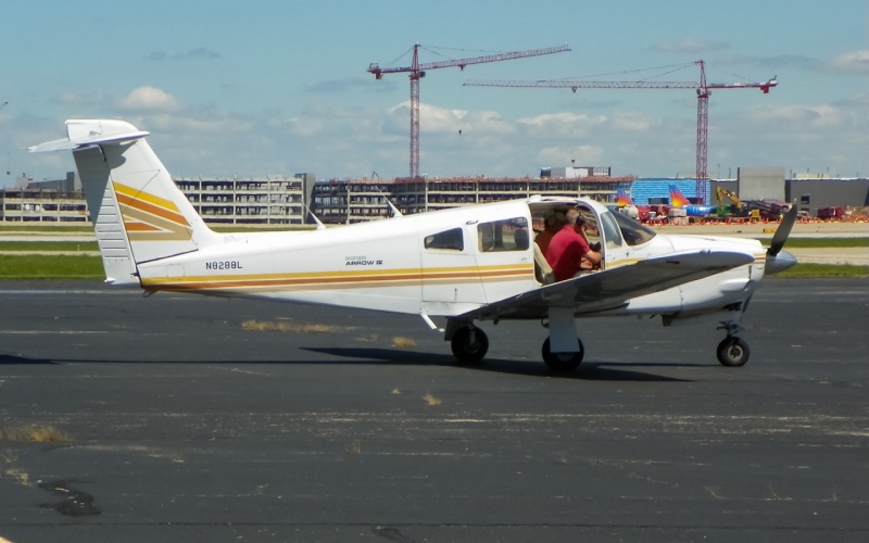 Photo of N8288L - PRIVATE Piper Arrow at CVG on AeroXplorer Aviation Database