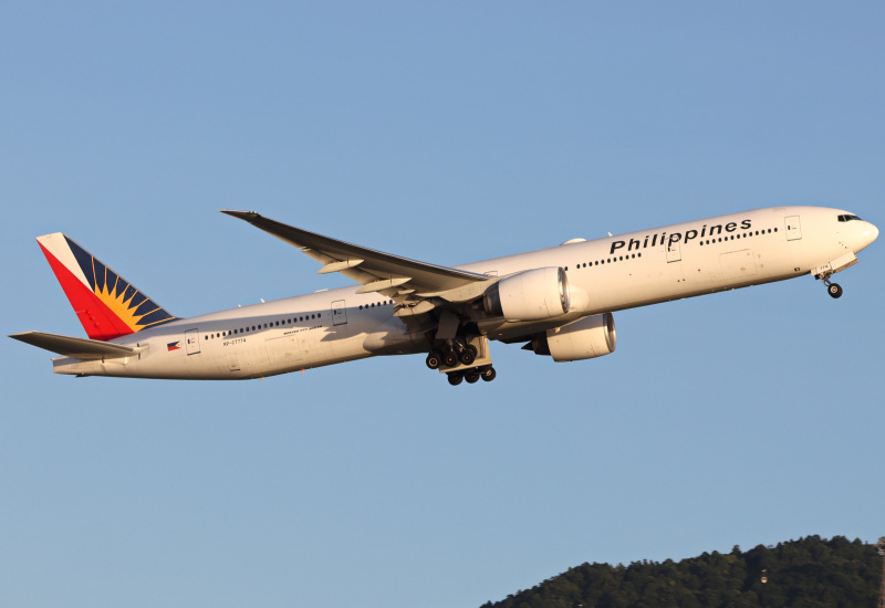 Photo of RP-C7774 - Philippine Airlines Boeing 777-300ER at HKG on AeroXplorer Aviation Database