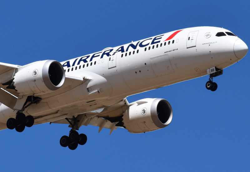Photo of F-HRBB - Air France Boeing 787-9 at DEN on AeroXplorer Aviation Database