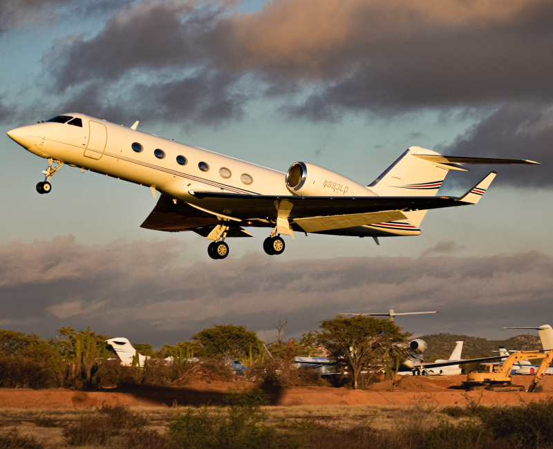 Photo of N883LD - PRIVATE Gulfstream IV at CSL on AeroXplorer Aviation Database