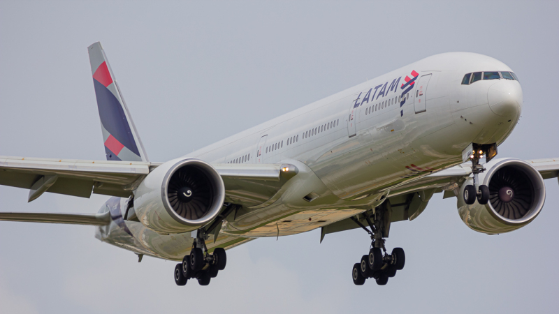 Photo of PT-MUI - LATAM Boeing 777-300ER at MIA on AeroXplorer Aviation Database