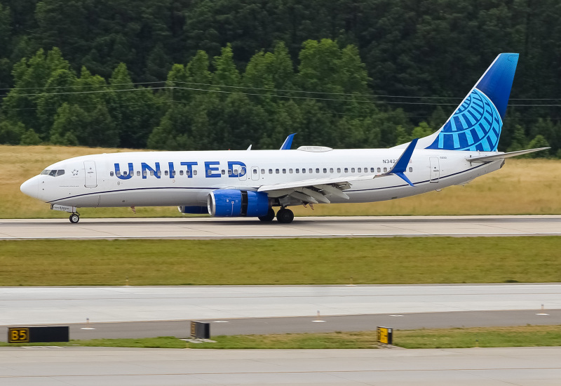Photo of N34222 - United Airlines Boeing 737-800 at RDU on AeroXplorer Aviation Database