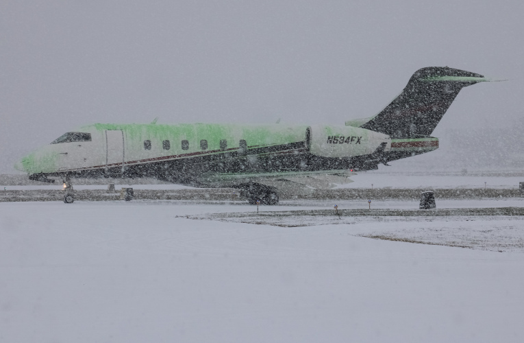 Photo of N534FX - FlexJet Bombardier Challenger 350  at LUK on AeroXplorer Aviation Database