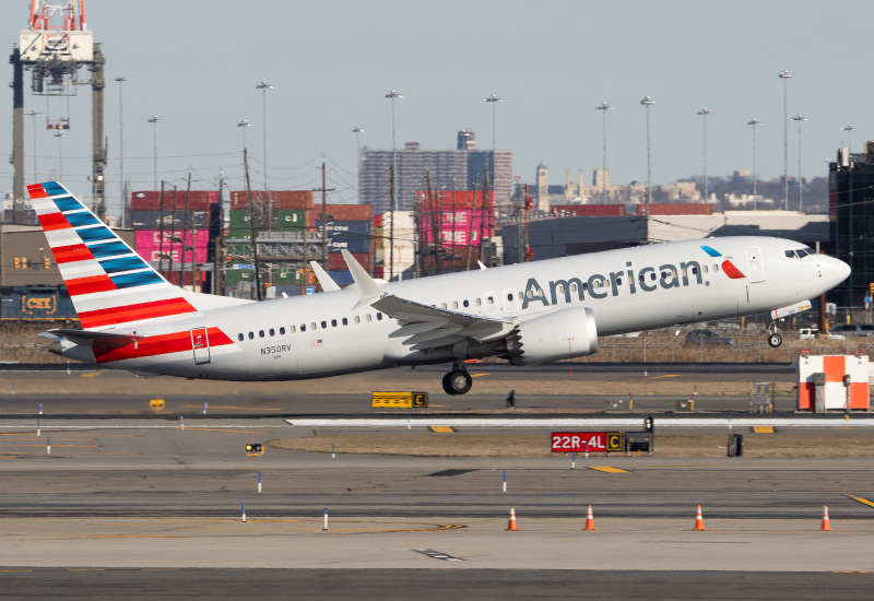 Photo of N350RV - American Airlines Boeing 737 MAX 8 at EWR on AeroXplorer Aviation Database
