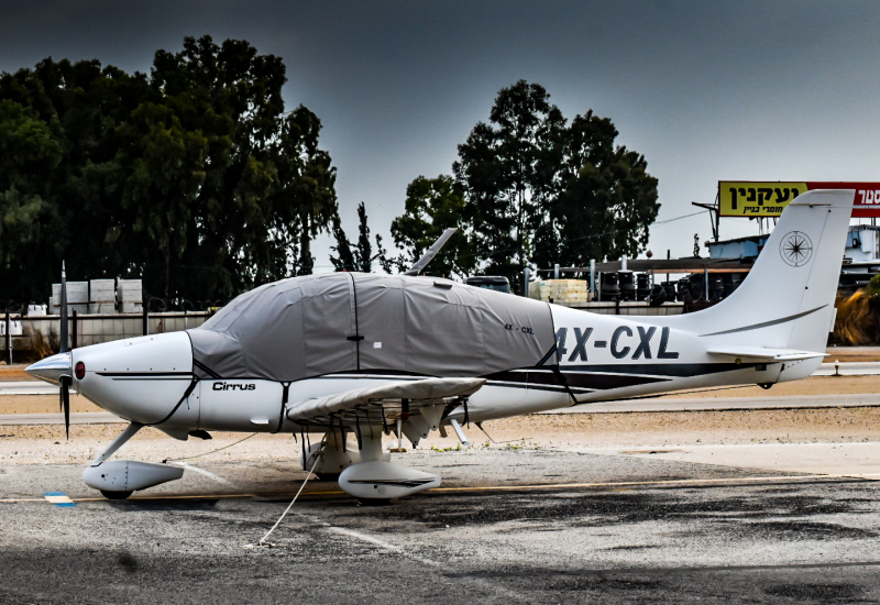 Photo of 4X-CXL - PRIVATE Cirrus SR22 at HRZ on AeroXplorer Aviation Database