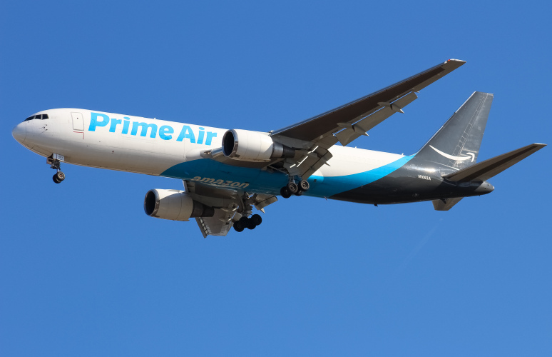 Photo of N1093A - Prime Air Boeing 767-300F at CVG on AeroXplorer Aviation Database