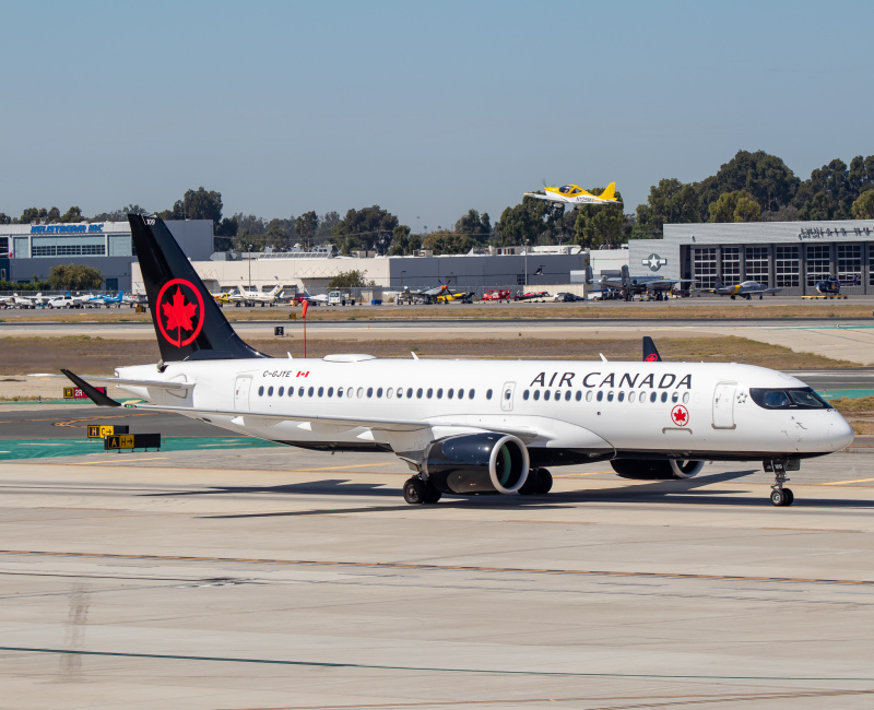 Photo of C-GJYE - Air Canada Airbus A220-300 at SNA on AeroXplorer Aviation Database