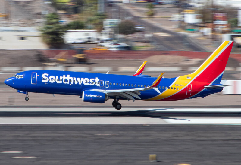 Photo of N8657B - Southwest Airlines Boeing 737-800 at PHX on AeroXplorer Aviation Database