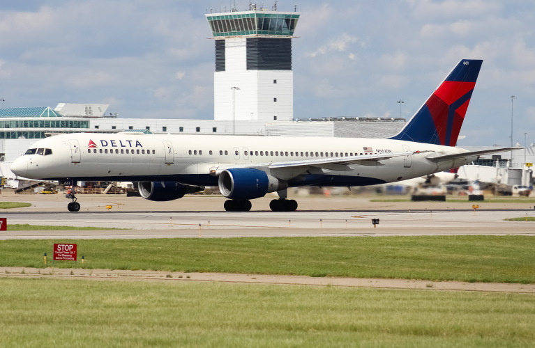 Photo of N661DN - Delta Airlines Boeing 757-200 at CVG on AeroXplorer Aviation Database