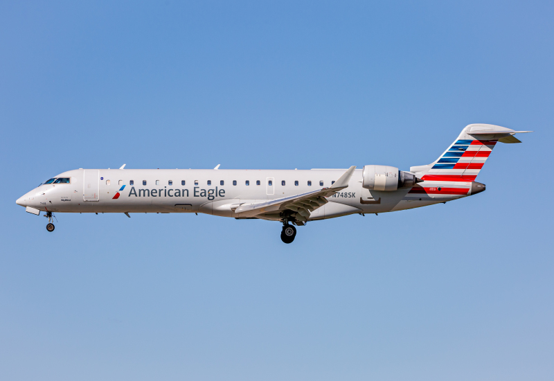 Photo of N748SK - American Eagle Mitsubishi CRJ-700 at BWI on AeroXplorer Aviation Database