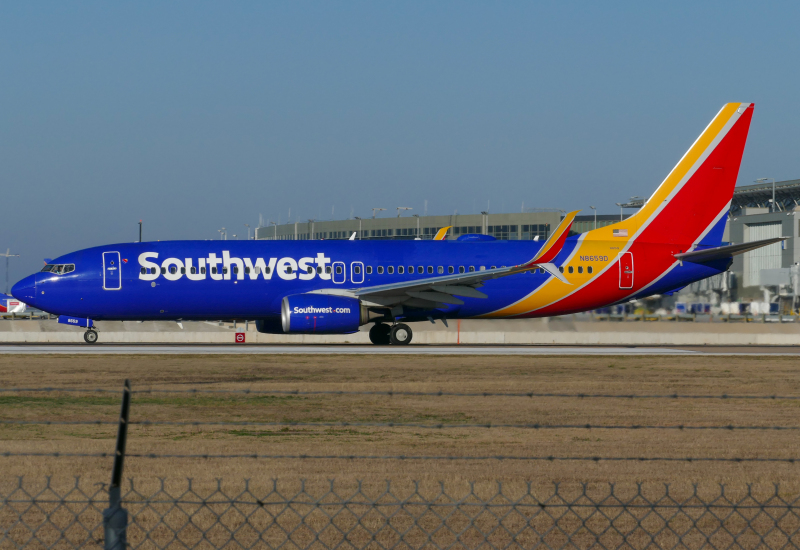 Photo of N8659D - Southwest Airlines Boeing 737-800 at AUS on AeroXplorer Aviation Database