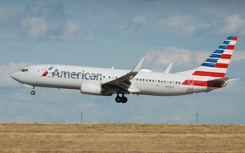 Photo of N359PX - American Airlines Boeing 737-800 at RNO on AeroXplorer Aviation Database